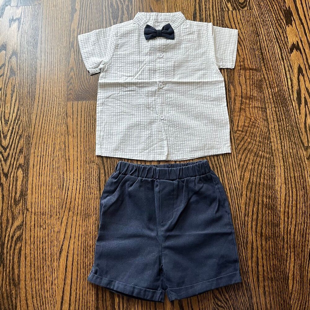 NWOT - Boy Outfit with Bow Tie (100cm 3Y)